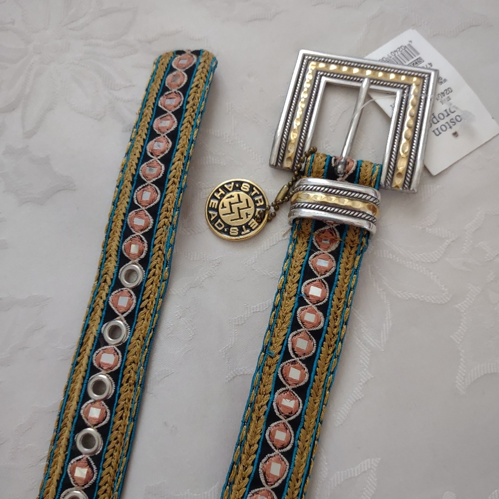 New 🆕 Luxury Streets Ahead Silver Gold Black Large Buckle Embroidered Belt